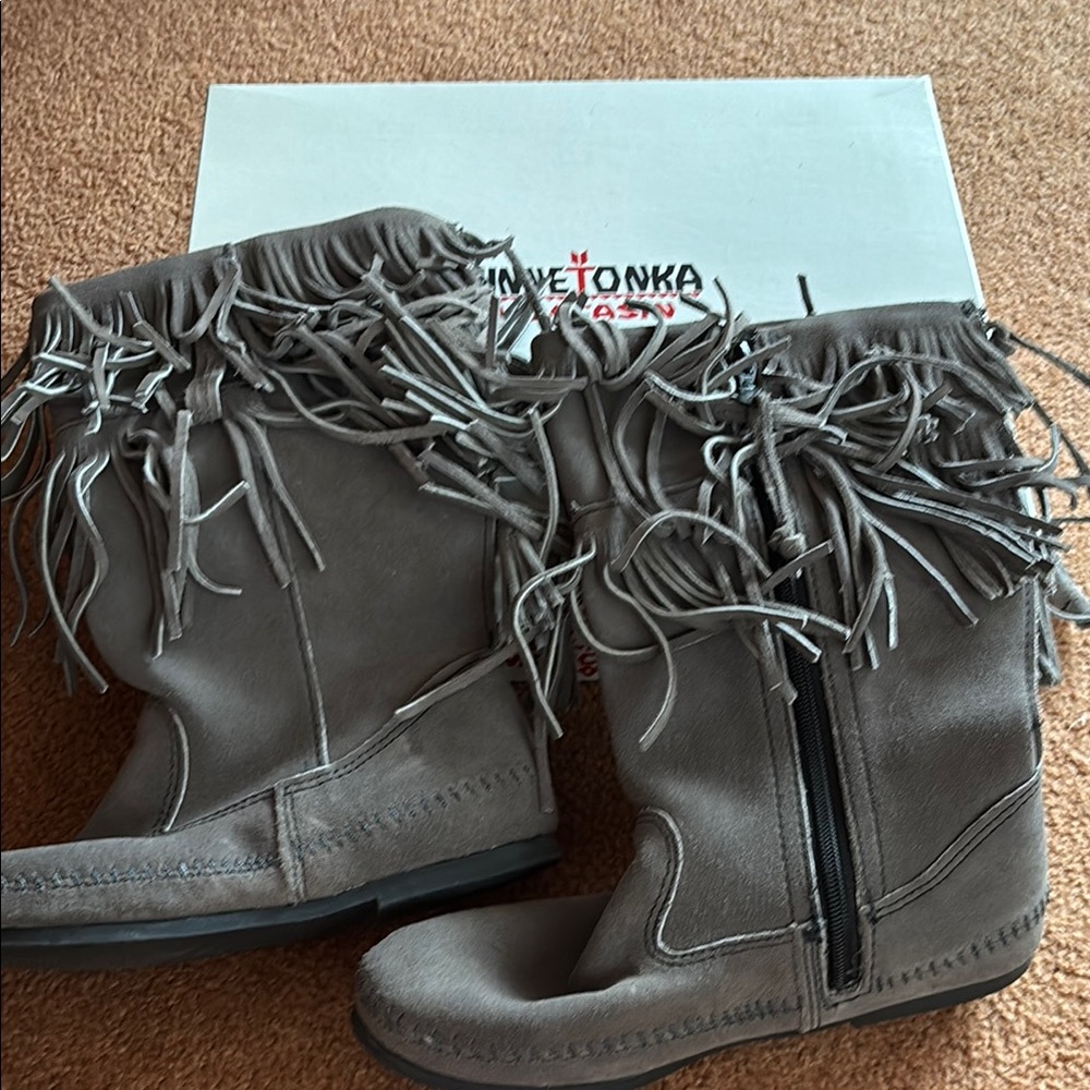 Minnetonka Gray Fringe Winter Boots
